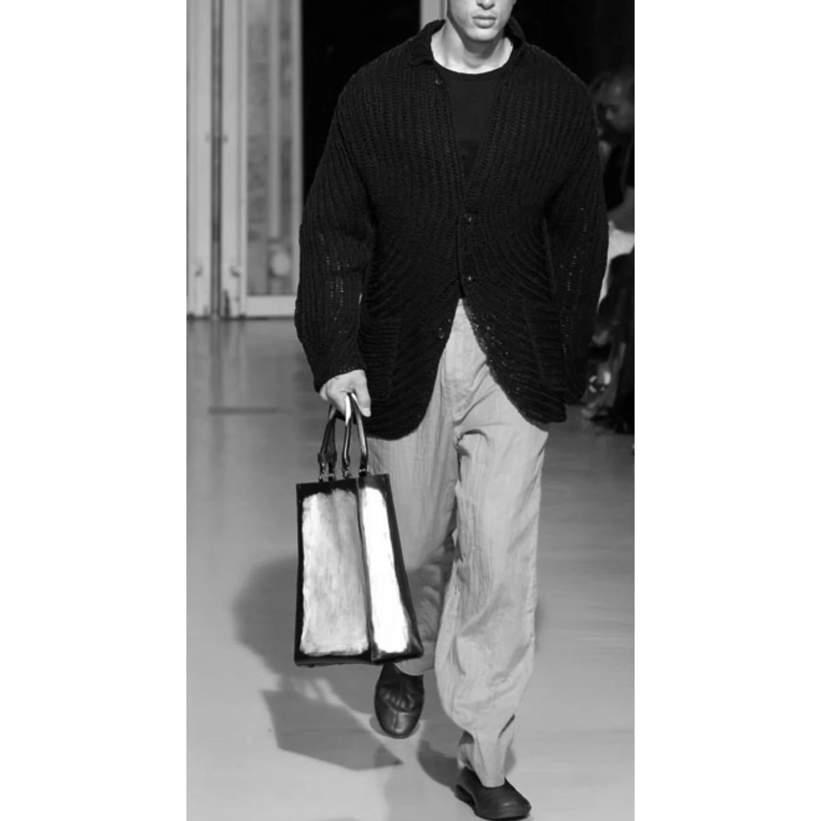 ISSEY MIYAKE Pull Noir vintage, passéist — photo 8