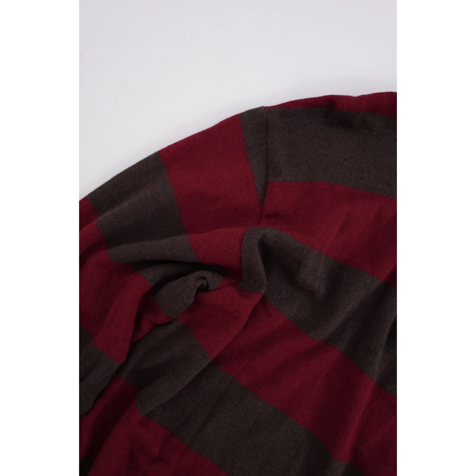 ISSEY MIYAKE Sweat en laine Bordeaux vintage, passéist — photo 15