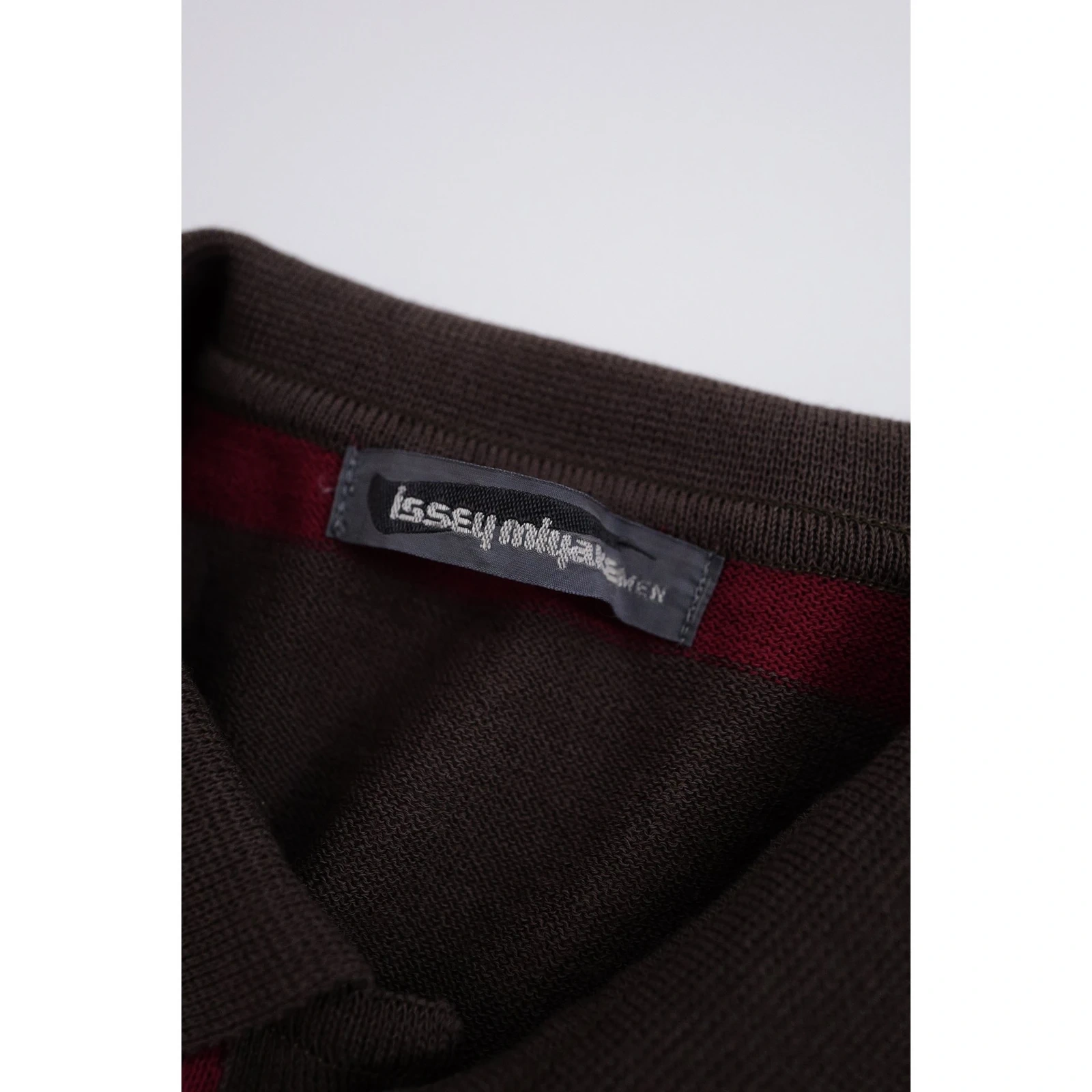 ISSEY MIYAKE Sweat en laine Bordeaux vintage, passéist — photo 9