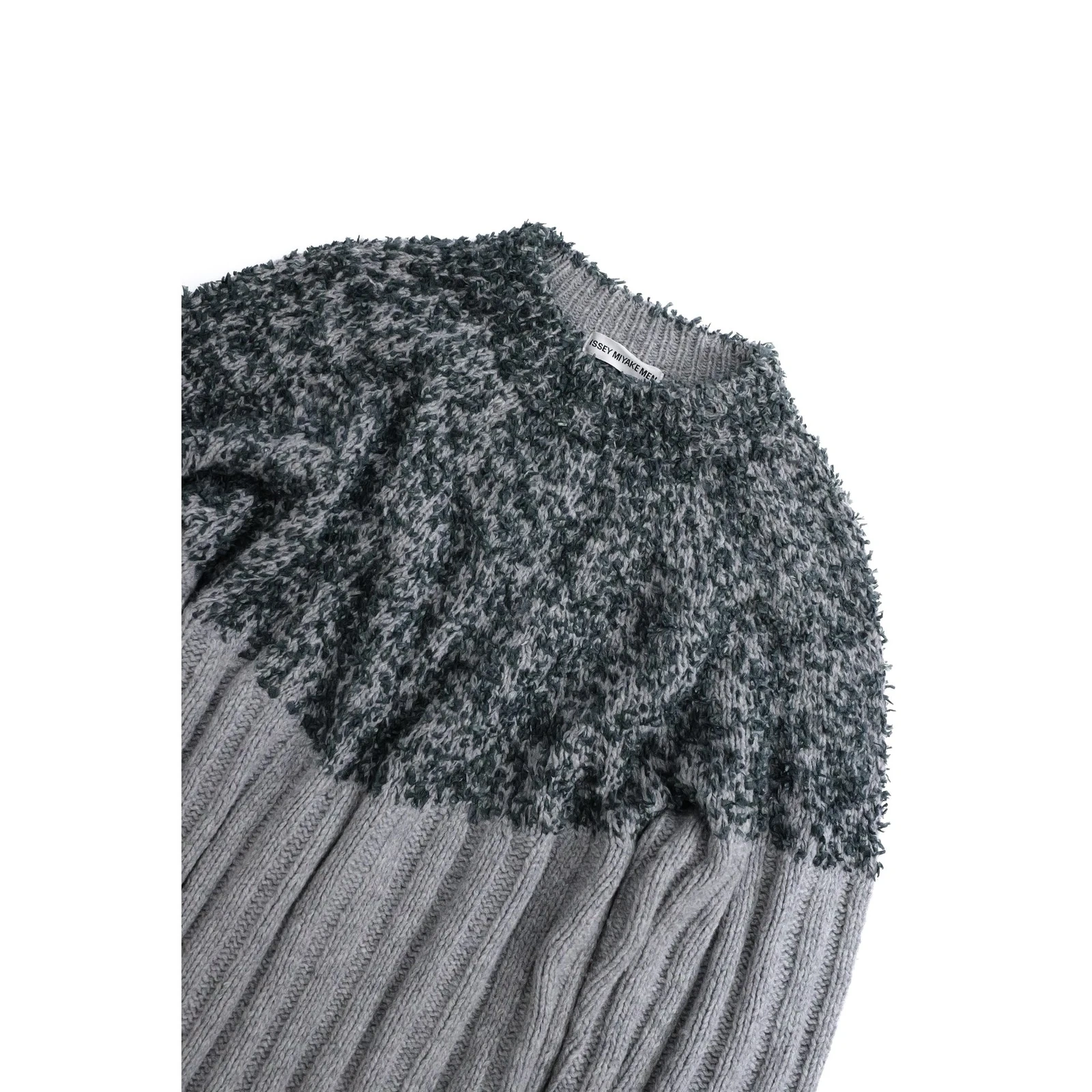 ISSEY MIYAKE Pull en laine Gris vintage, passéist — photo 2