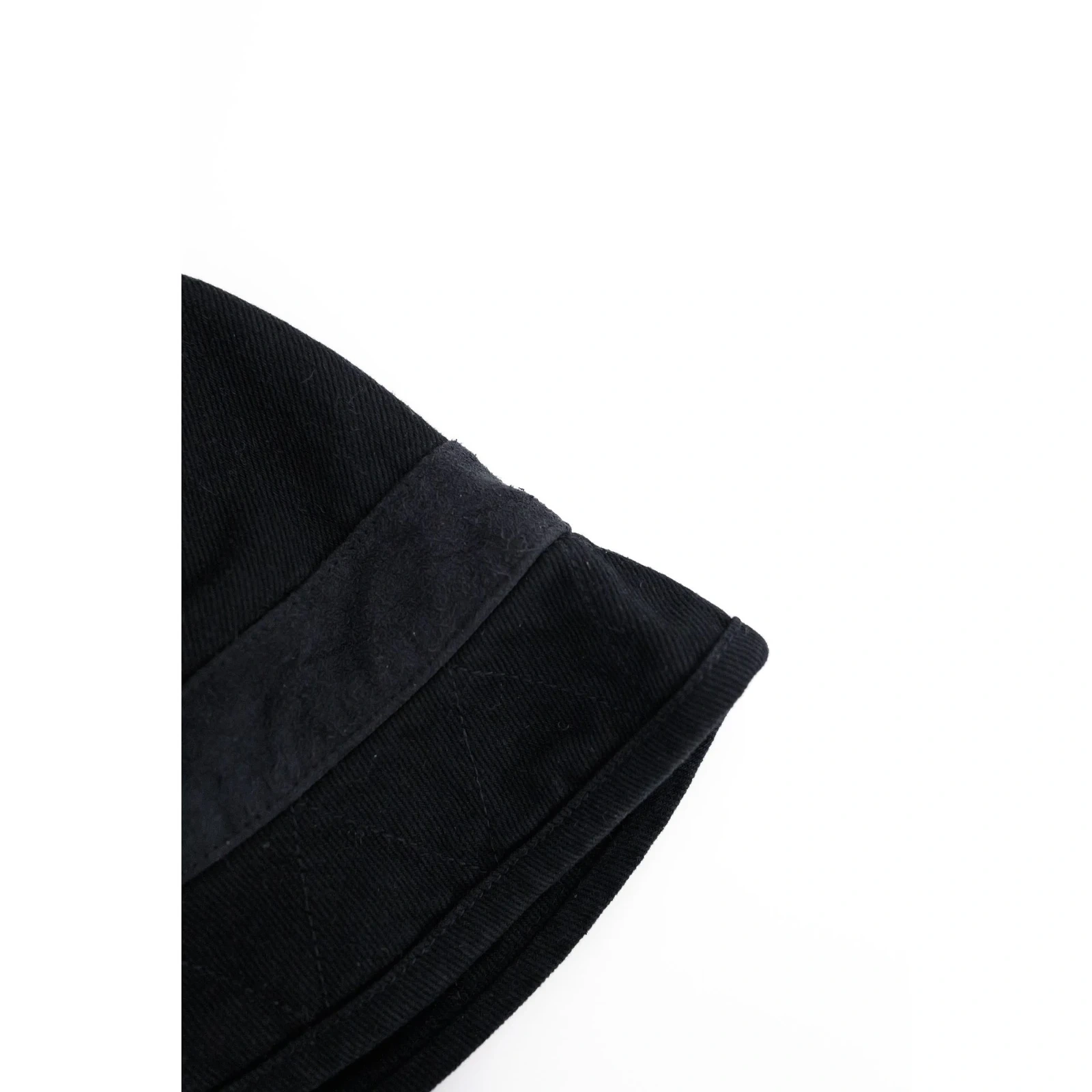 ISSEY MIYAKE Chapeau / bonnet Noir vintage, passéist — photo 4