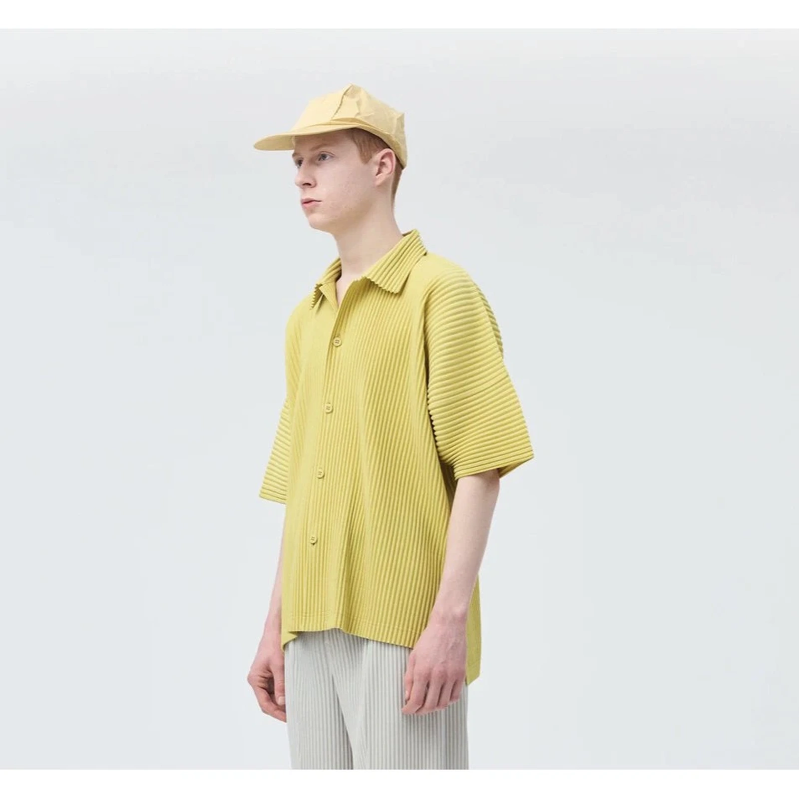 ISSEY MIYAKE Chapeau / bonnet Jaune vintage, passéist — photo 13