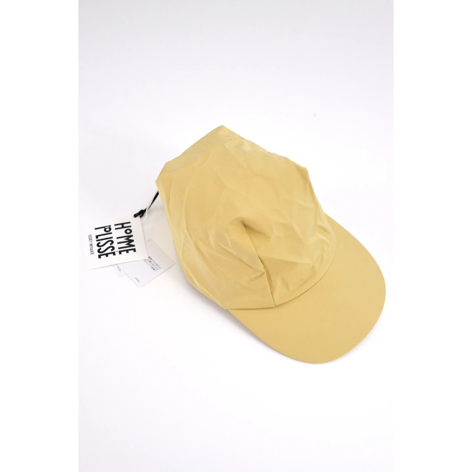 ISSEY MIYAKE Chapeau / bonnet Jaune vintage, passéist — photo 3