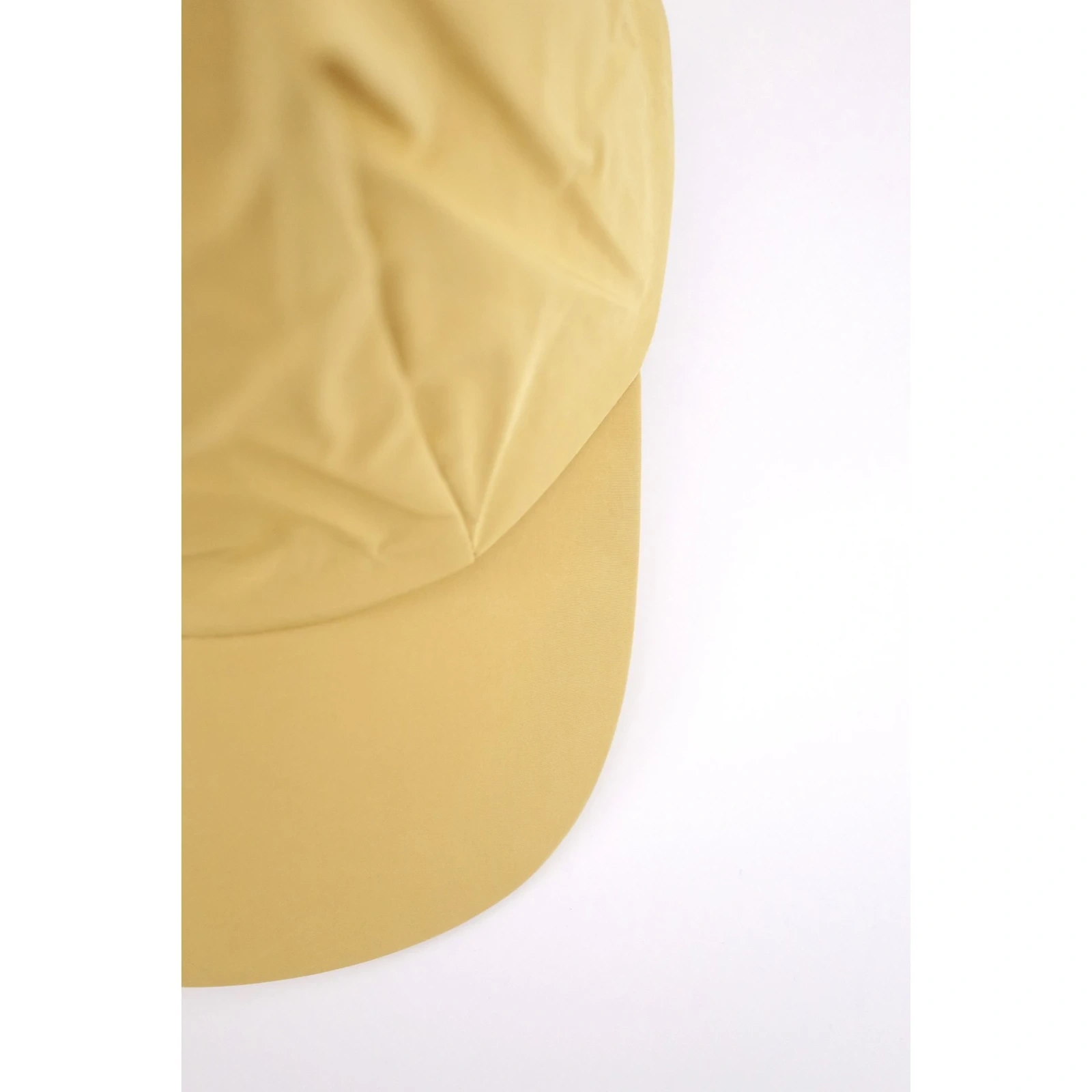 ISSEY MIYAKE Chapeau / bonnet Jaune vintage, passéist — photo 5