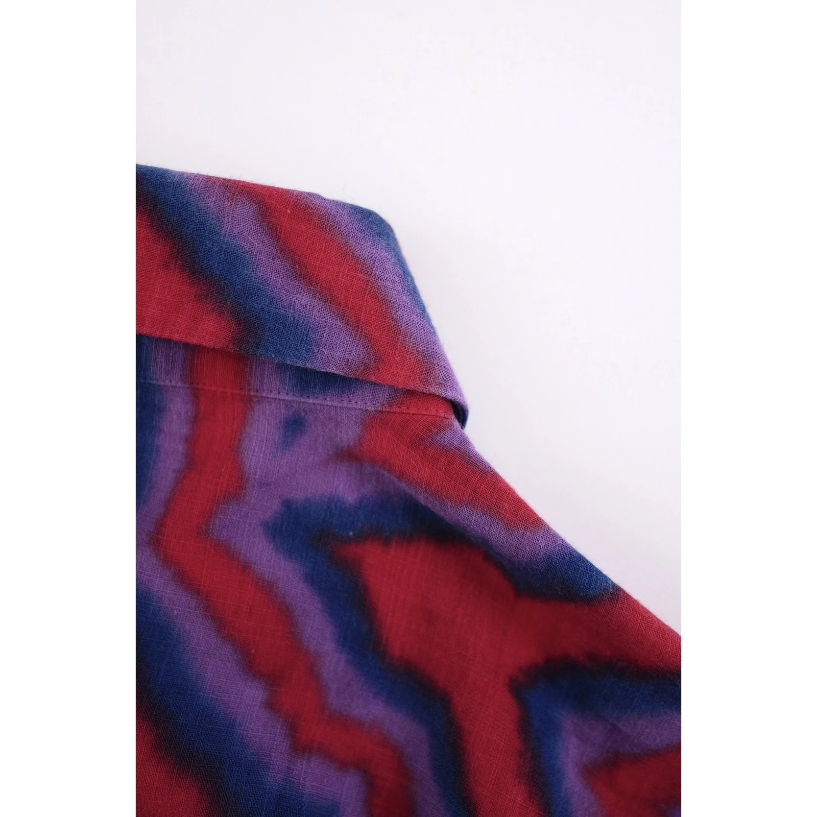 ISSEY MIYAKE Chemise Rouge vintage, passéist — photo 13