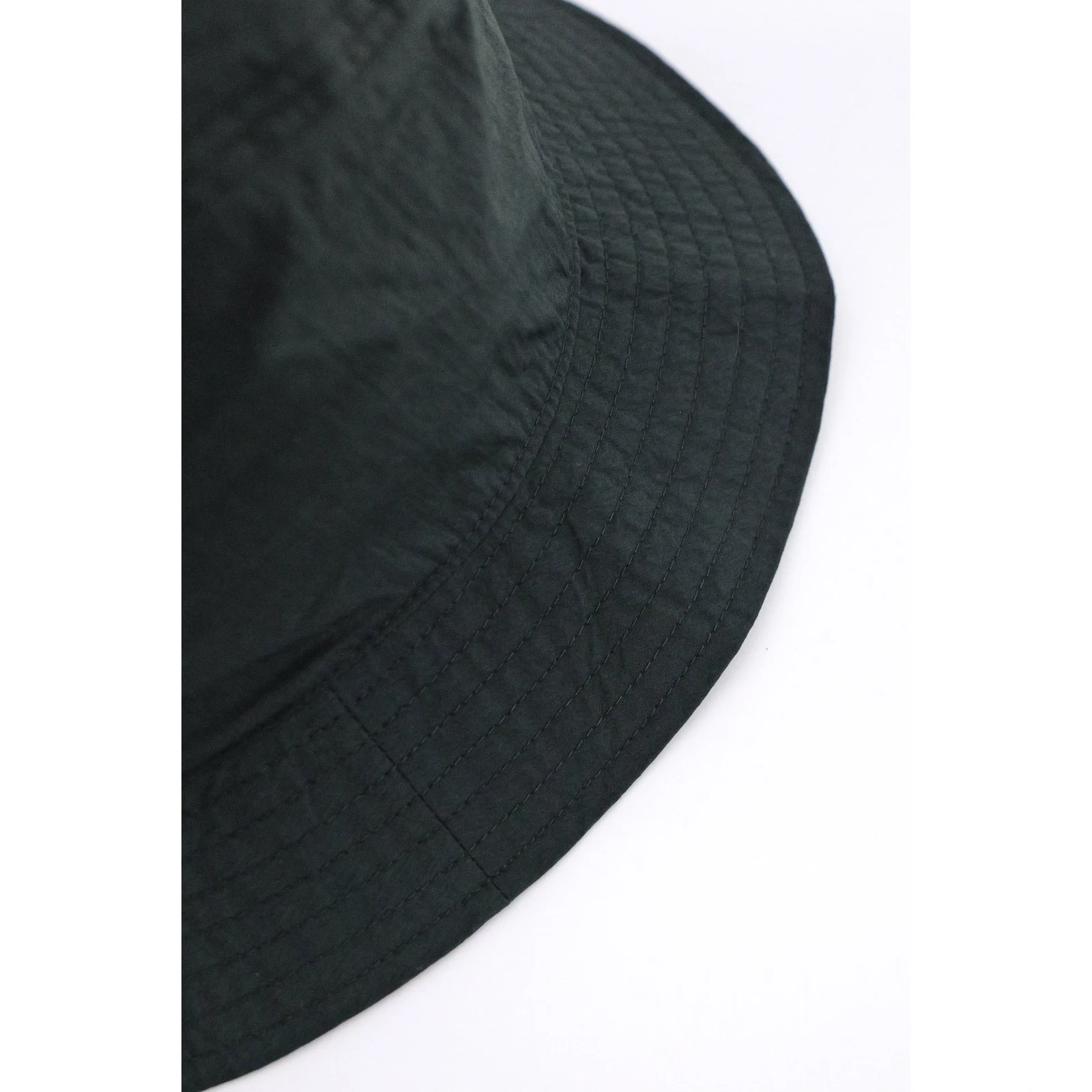 ISSEY MIYAKE Chapeau / bonnet Vert vintage, passéist — photo 3