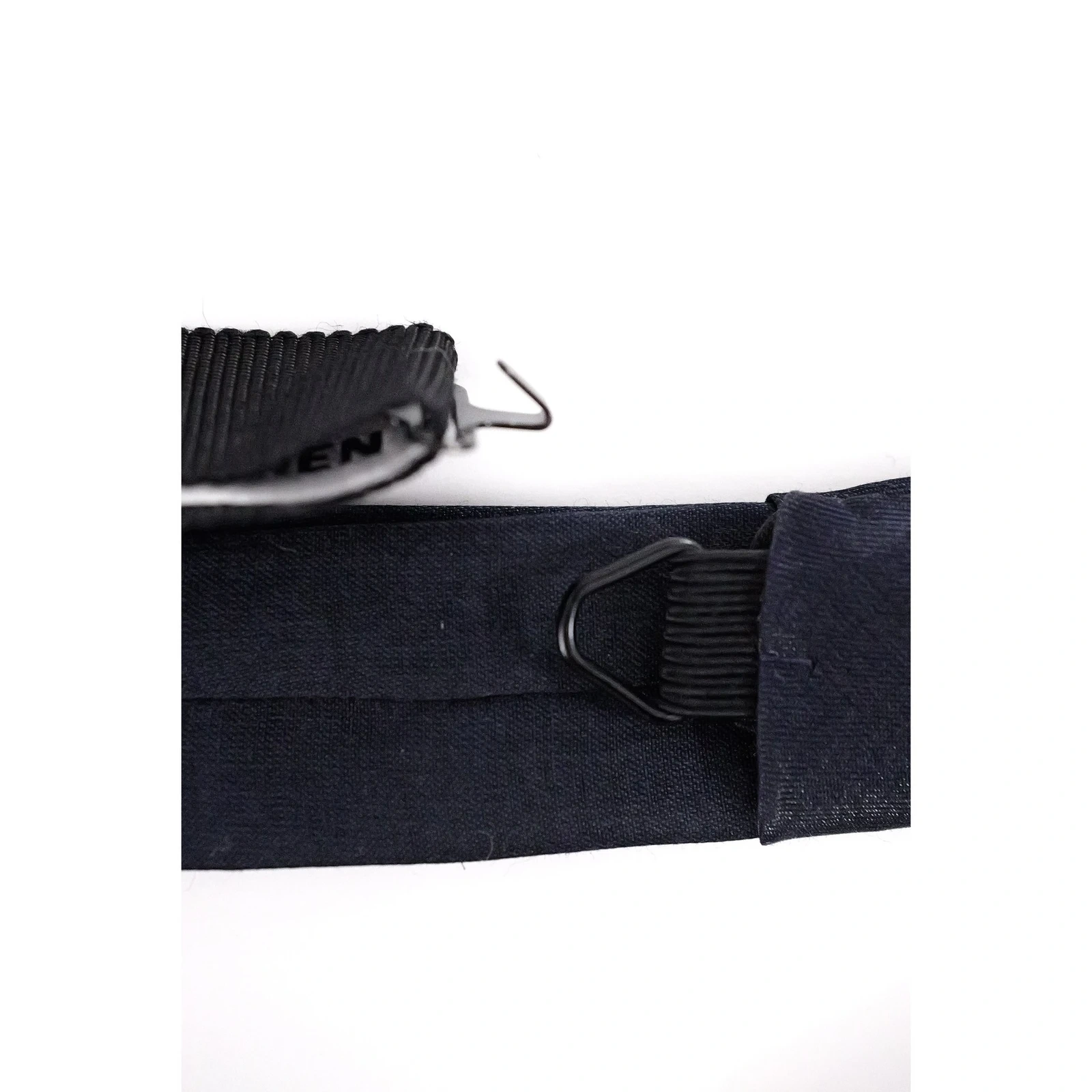 ISSEY MIYAKE Cravate Marine vintage, passéist — photo 11