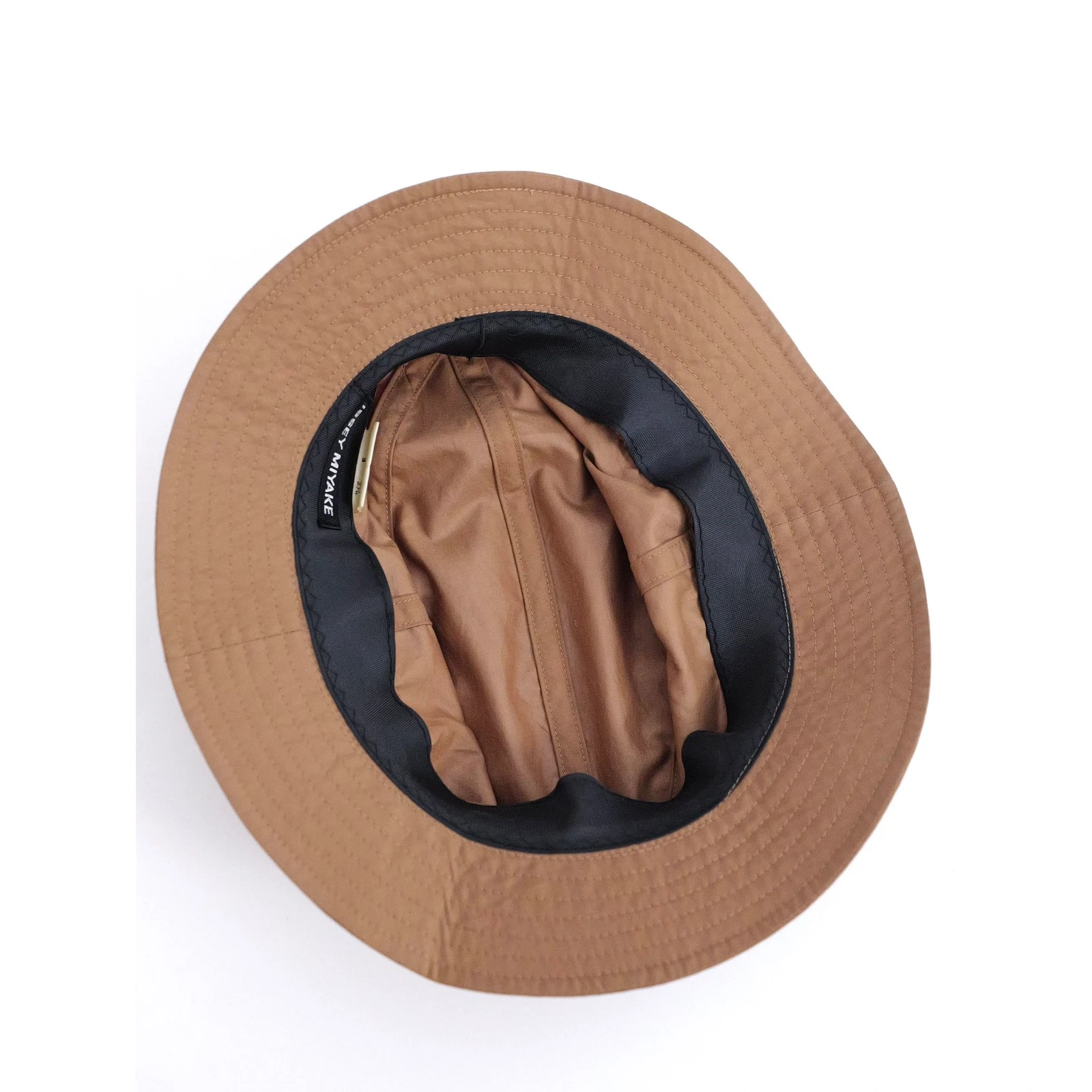 ISSEY MIYAKE Chapeau / bonnet Marron vintage, passéist — photo 9