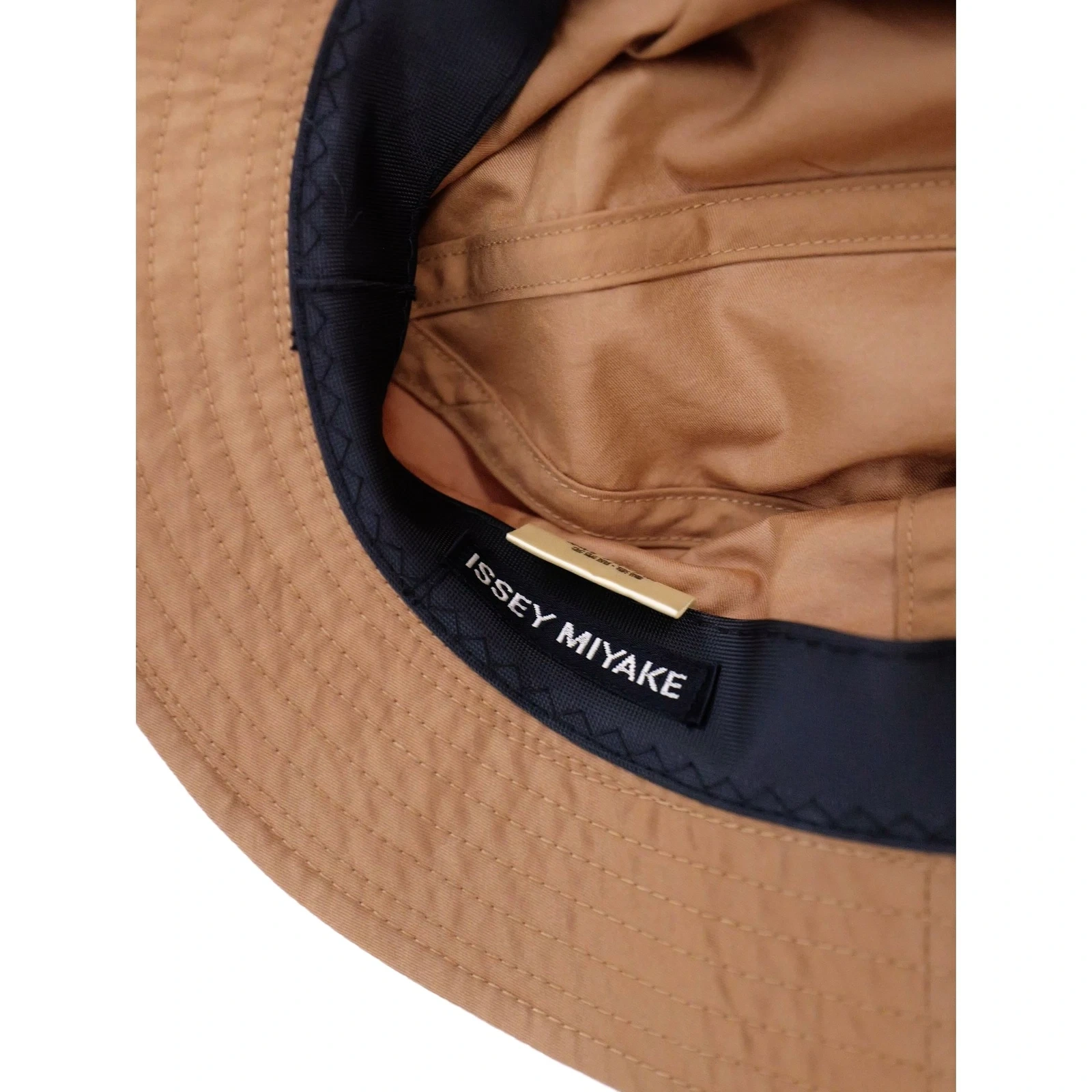 ISSEY MIYAKE Chapeau / bonnet Marron vintage, passéist — photo 10