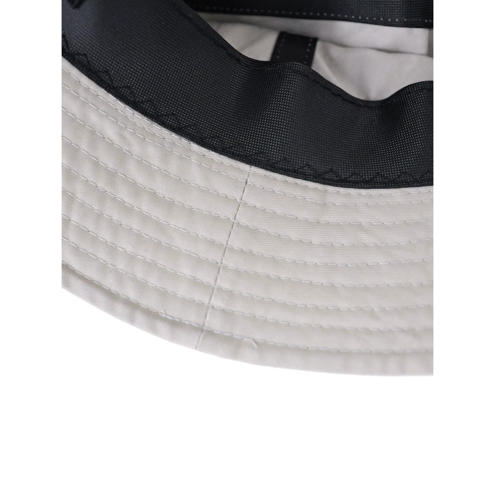ISSEY MIYAKE Chapeau / bonnet Gris vintage, passéist — photo 12