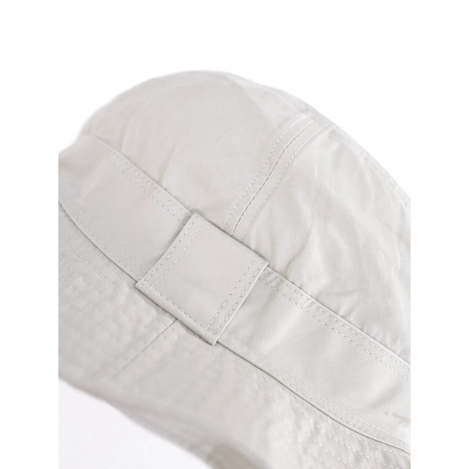 ISSEY MIYAKE Chapeau / bonnet Gris vintage, passéist — photo 3
