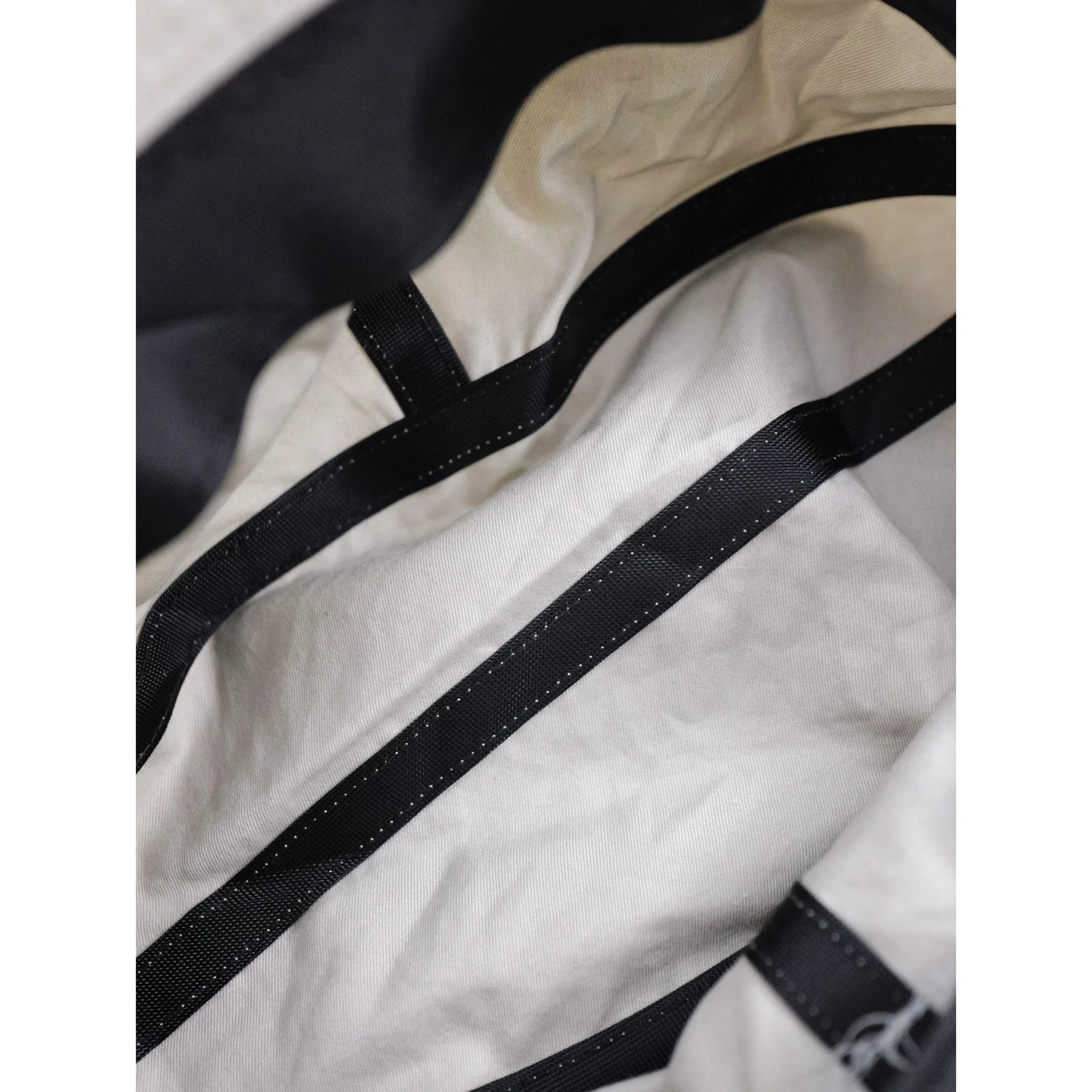 ISSEY MIYAKE Chapeau / bonnet Gris vintage, passéist — photo 10