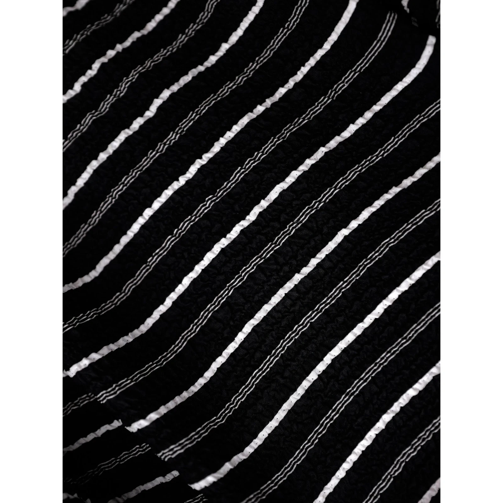 YOSHIKI HISHINUMA Blouse Noir vintage, passéist — photo 9