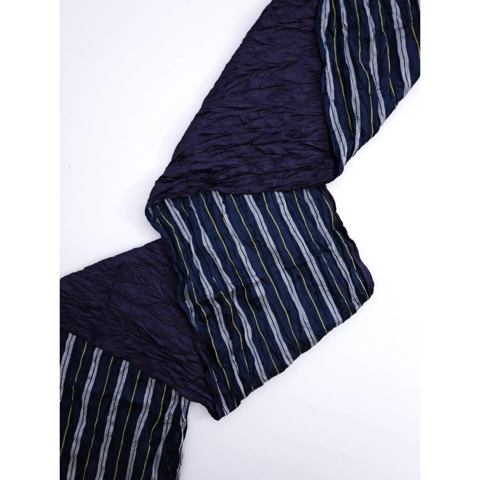 ISSEY MIYAKE Echarpe & pochette Violet vintage, passéist — photo 2
