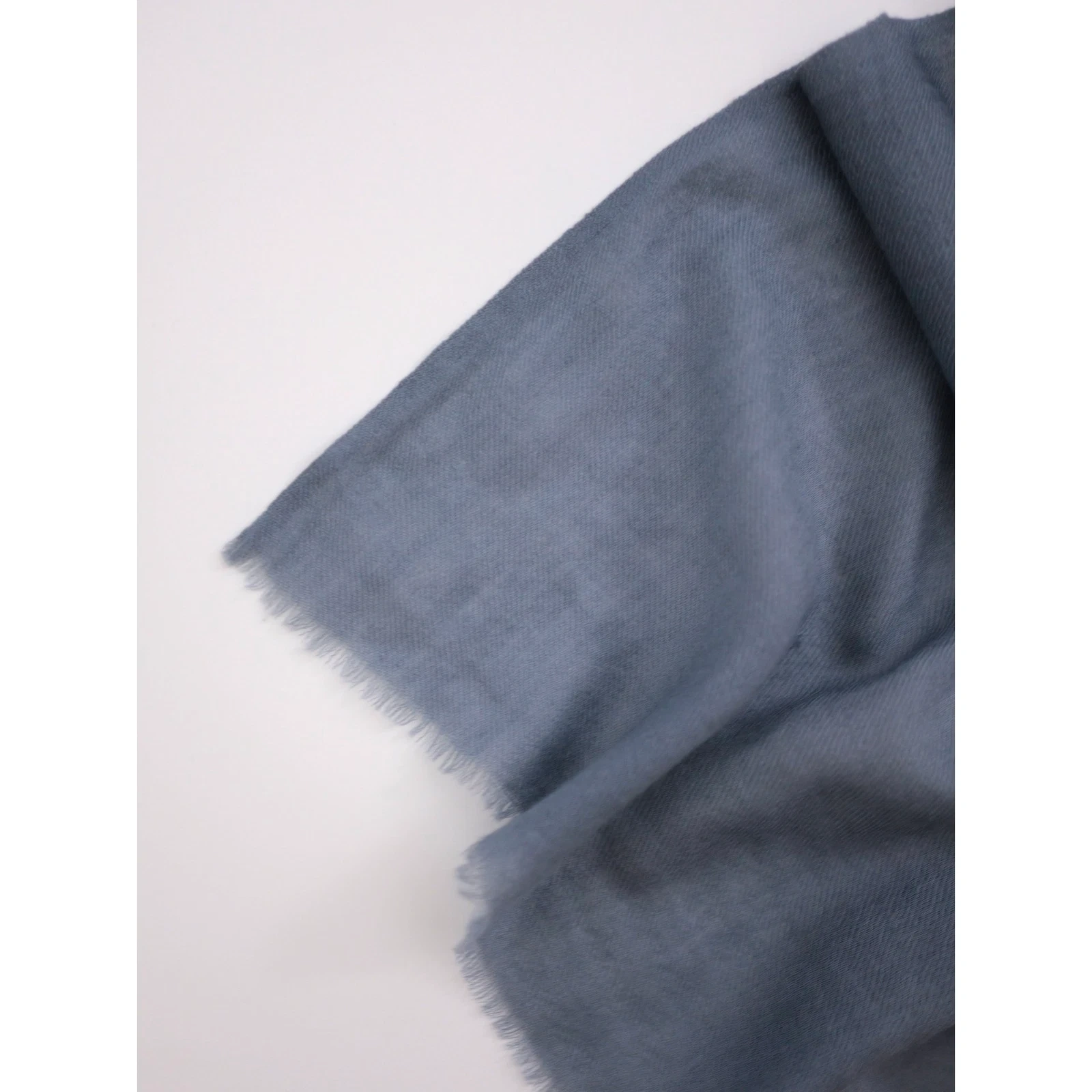 YOHJI YAMAMOTO Echarpe en laine Gris vintage, passéist — photo 13