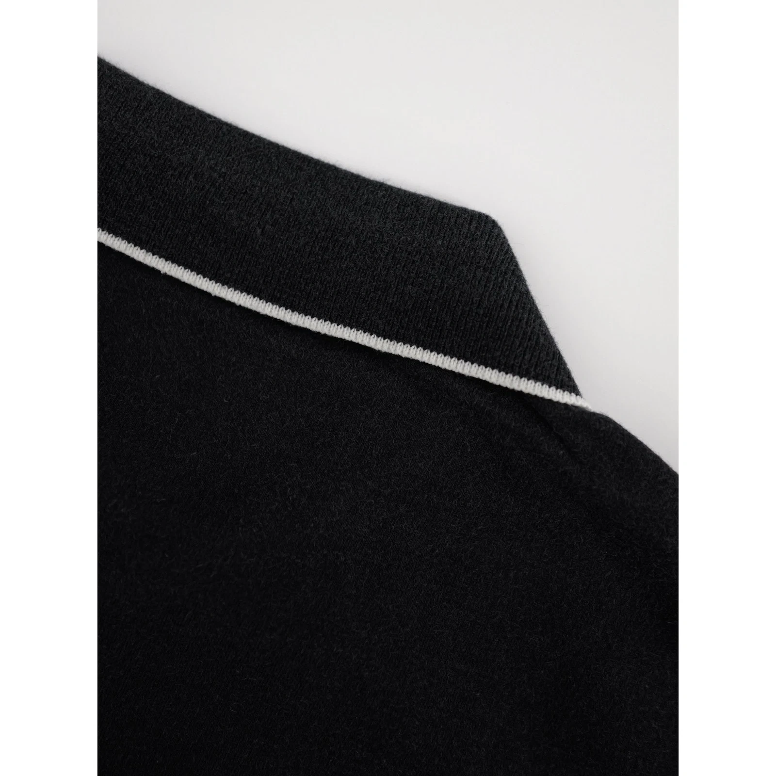 YOHJI YAMAMOTO Polo Noir vintage, passéist — photo 14