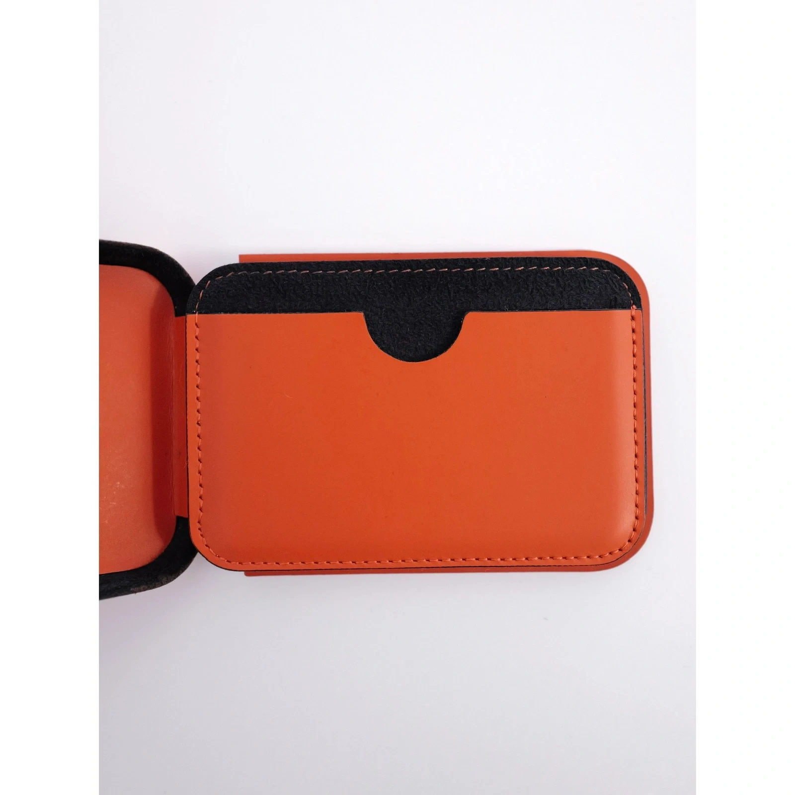 ISSEY MIYAKE Petite maroquinerie en cuir Orange vintage, passéist — photo 6