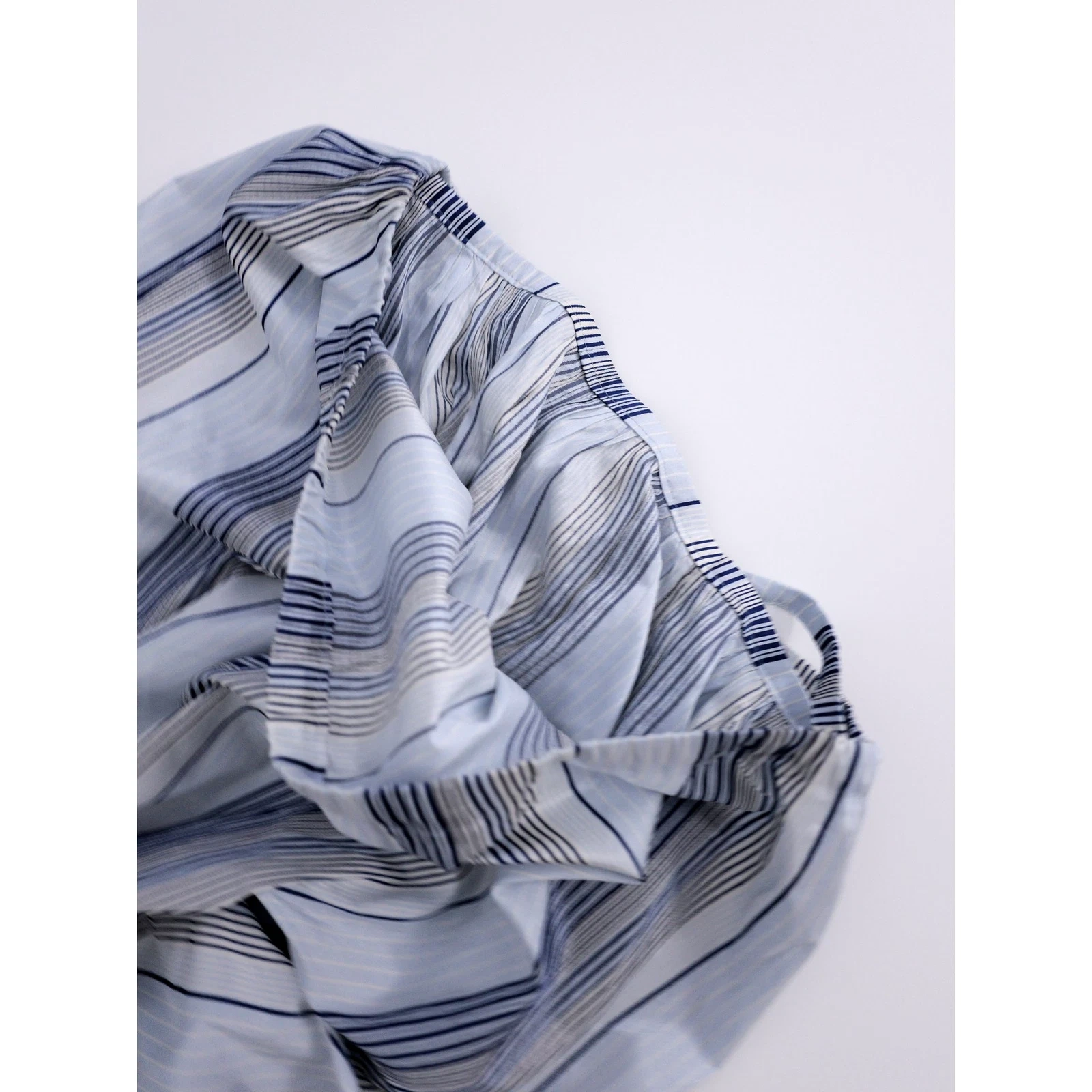 YOHJI YAMAMOTO Jupe mi-longue en soie Marine vintage, passéist — photo 9