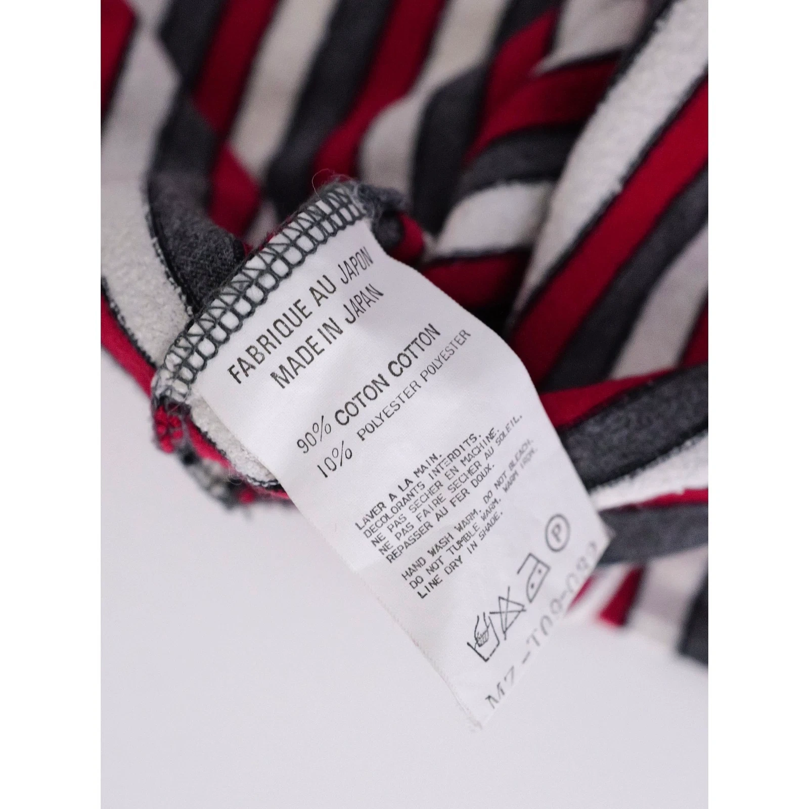 YOHJI YAMAMOTO Tee shirt Bordeaux vintage, passéist — photo 11